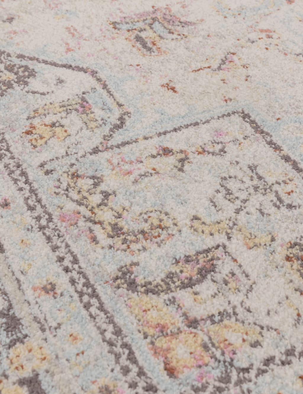 Flores Ester Persian Rug 4 of 5