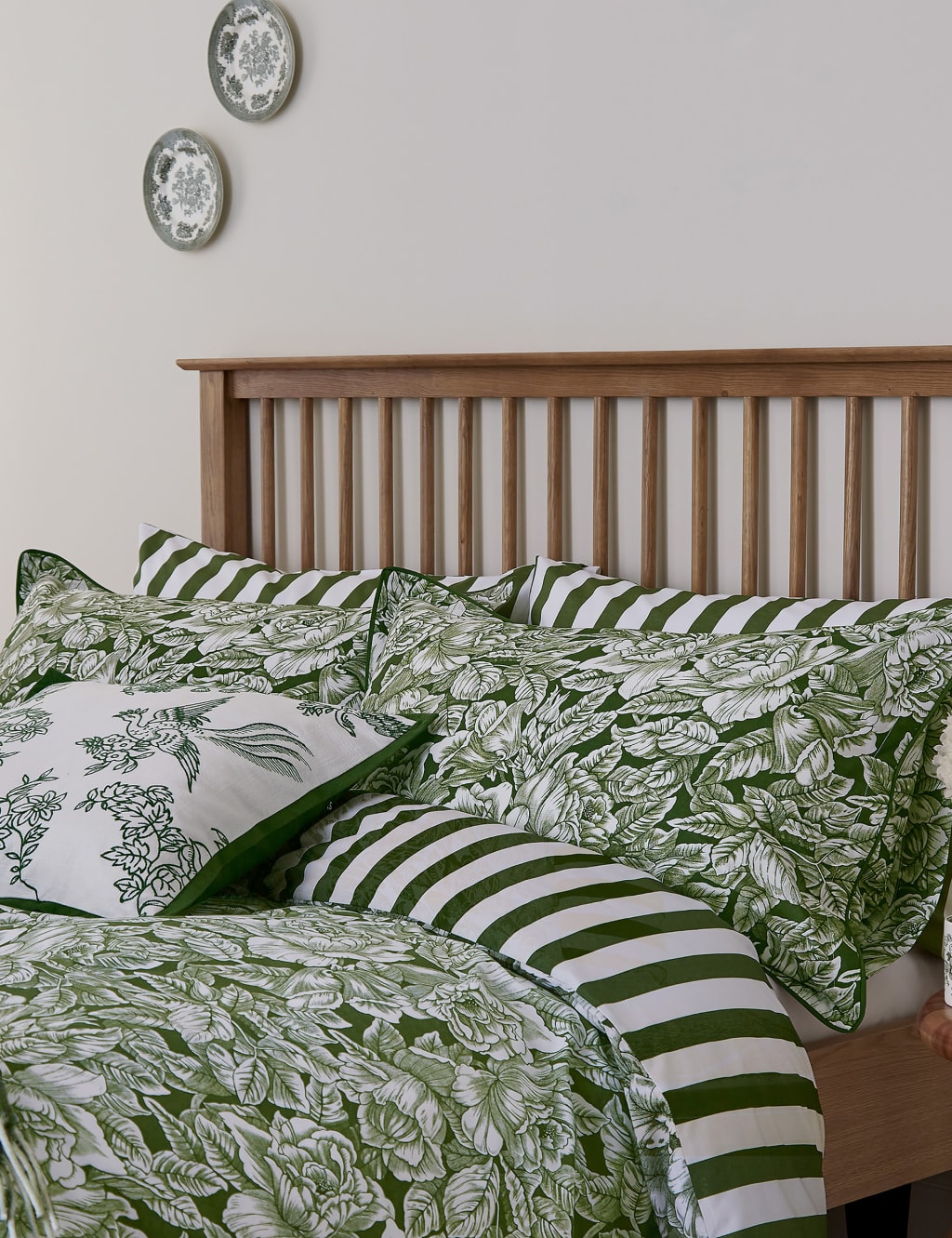 Pure Cotton Hibiscus Bedding Set 3 of 4