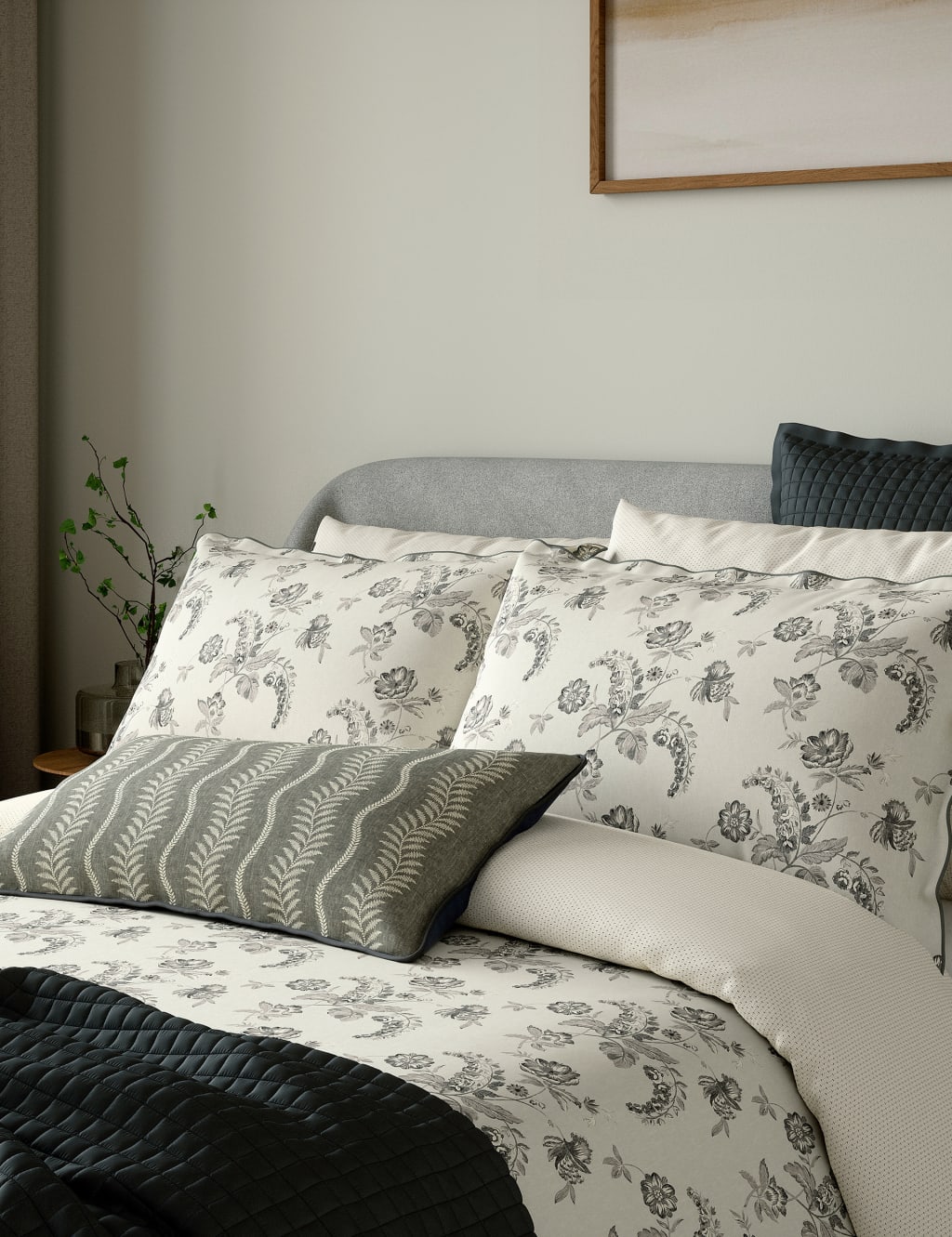 Linen Blend Ariane Cushion 3 of 4