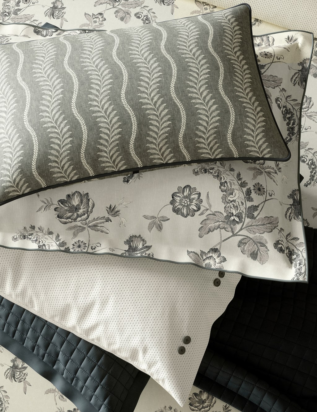 Linen Blend Ariane Cushion 4 of 4