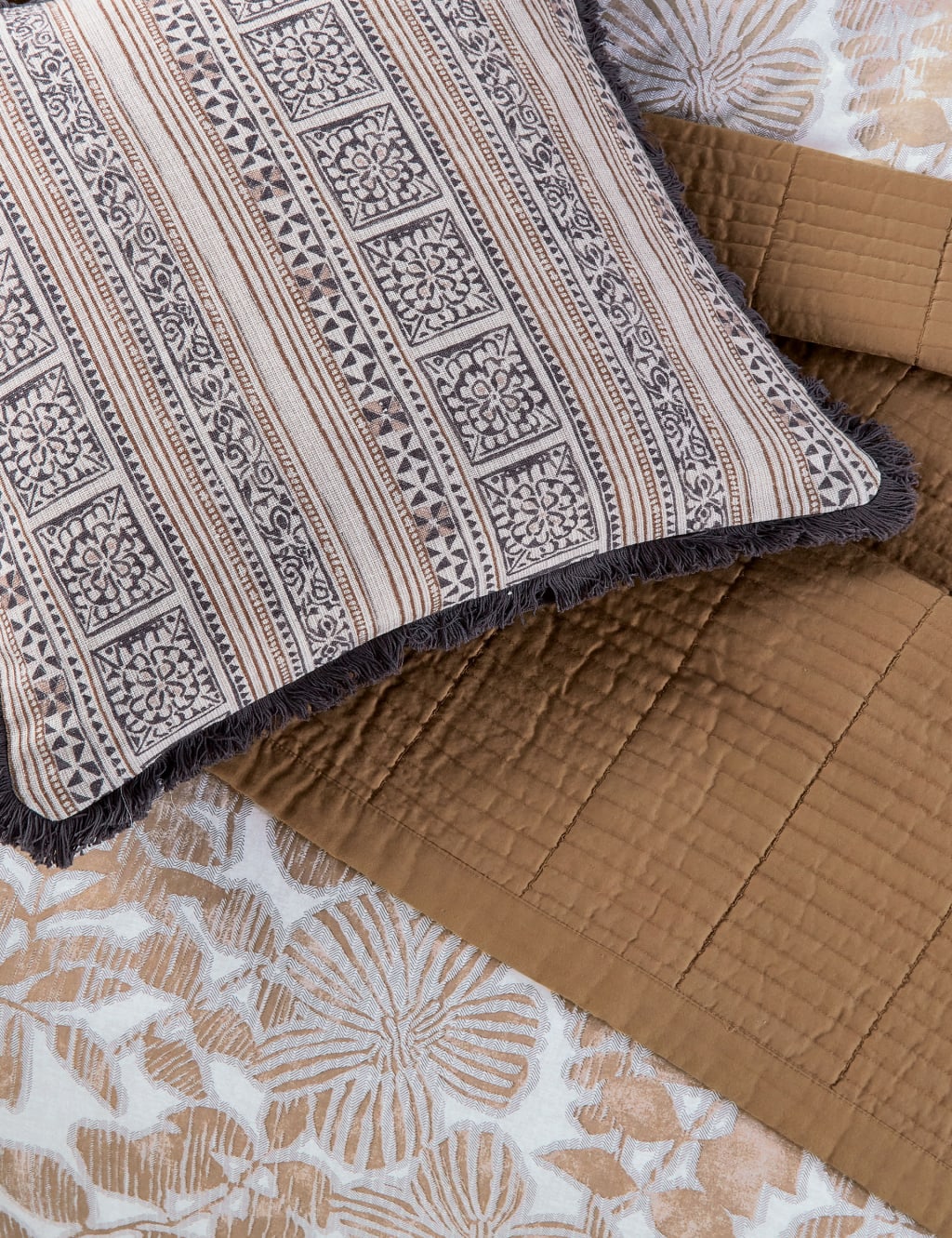 Zenda Cushion 2 of 4