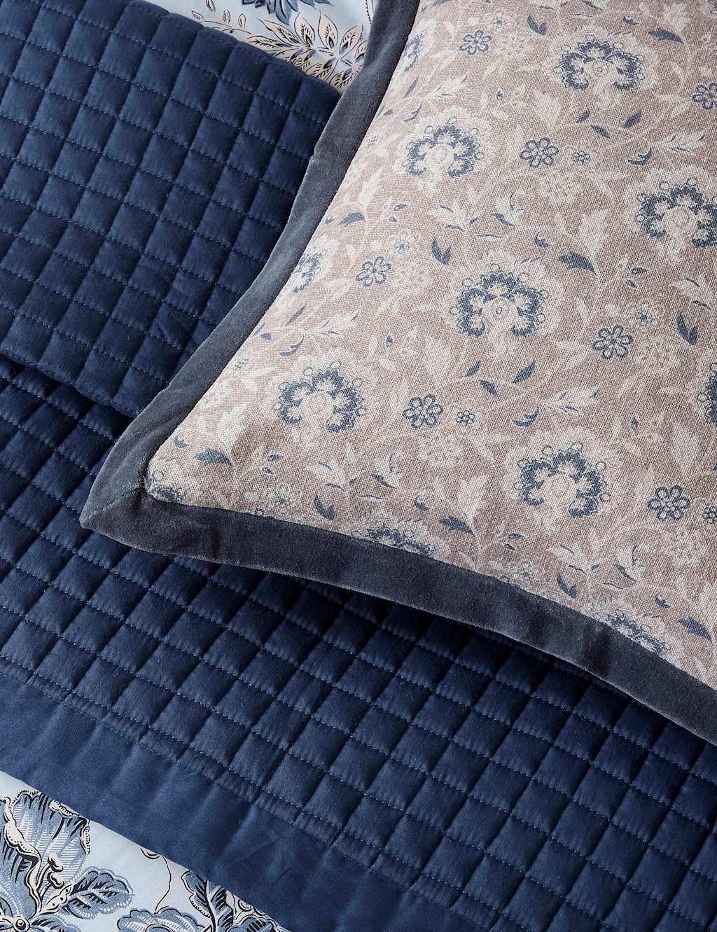 Pure Cotton Lorelei Throw 4 of 4