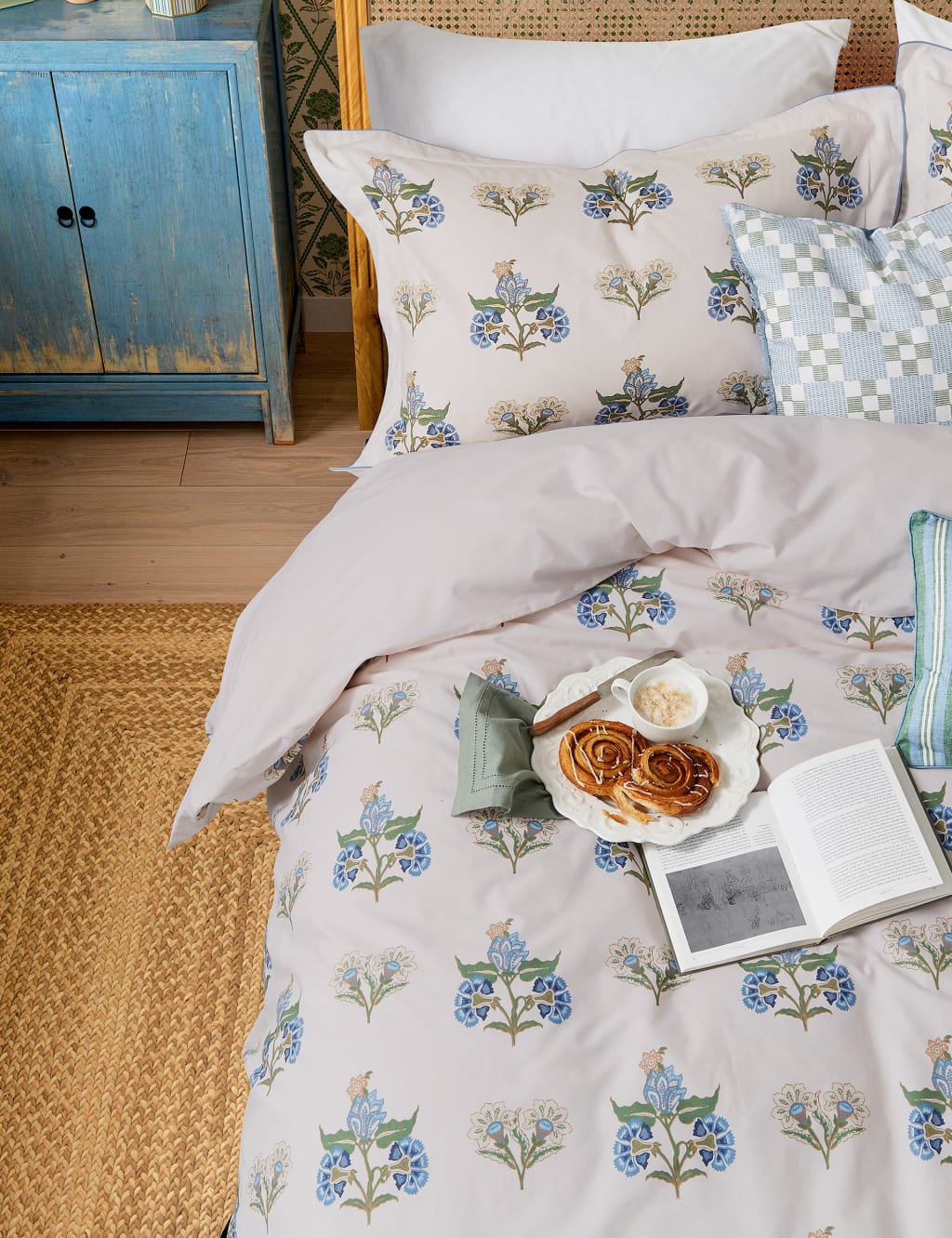 Pure Cotton Chintz Floral Bedding Set 5 of 5