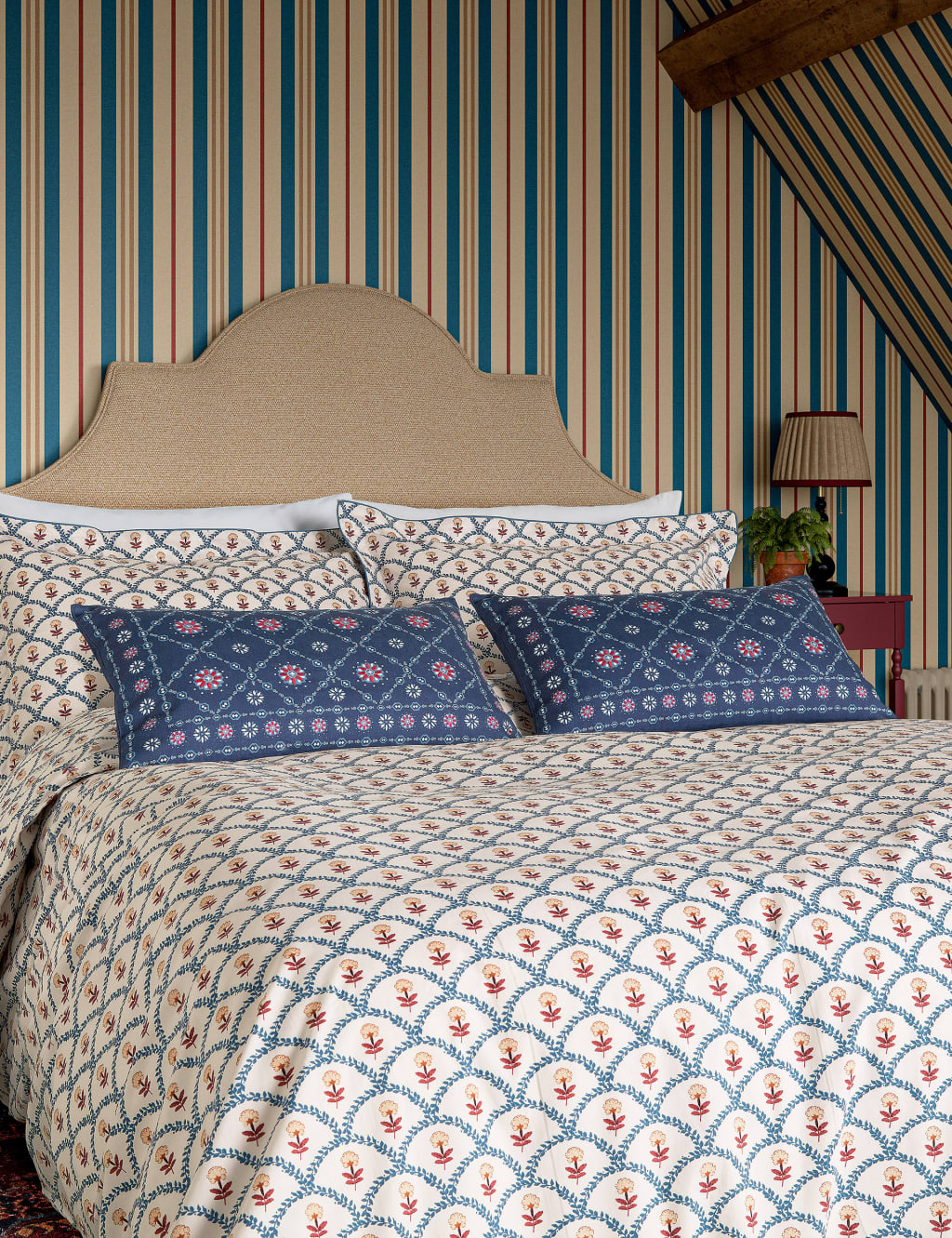 Pure Cotton Floral Scallop Bedding Set 4 of 6