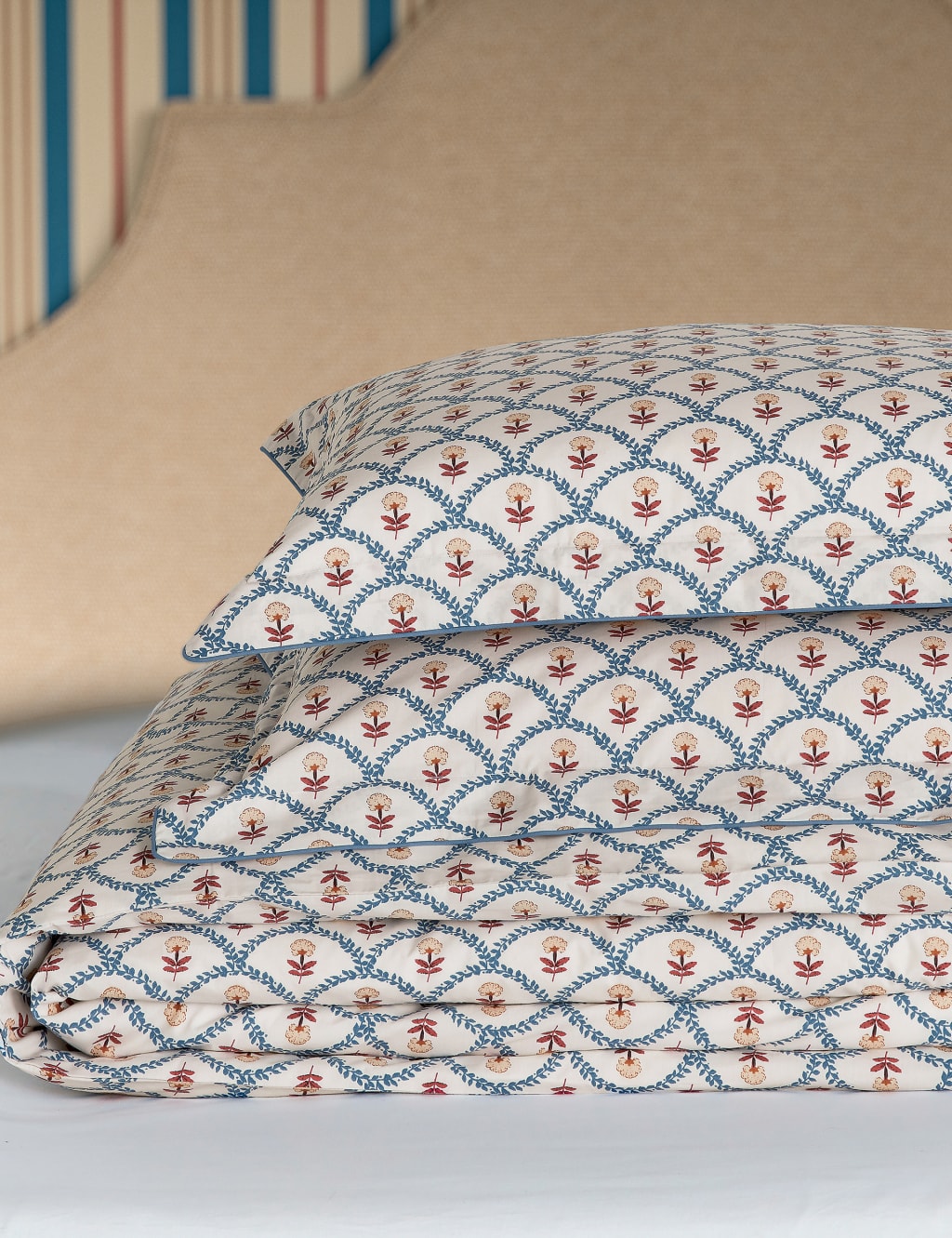 Pure Cotton Floral Scallop Bedding Set 5 of 6