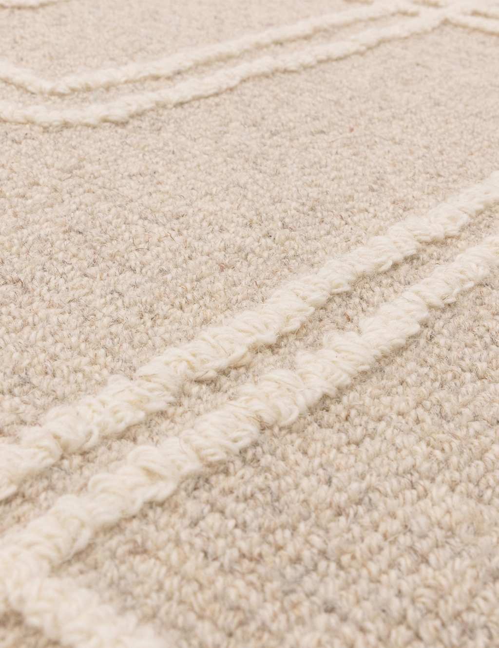 Ada Pure Wool Linear Tufted Rug 6 of 6