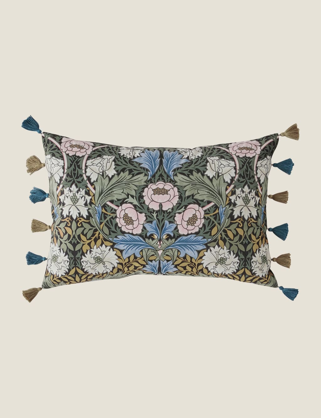 M and s throws and cushions clearance