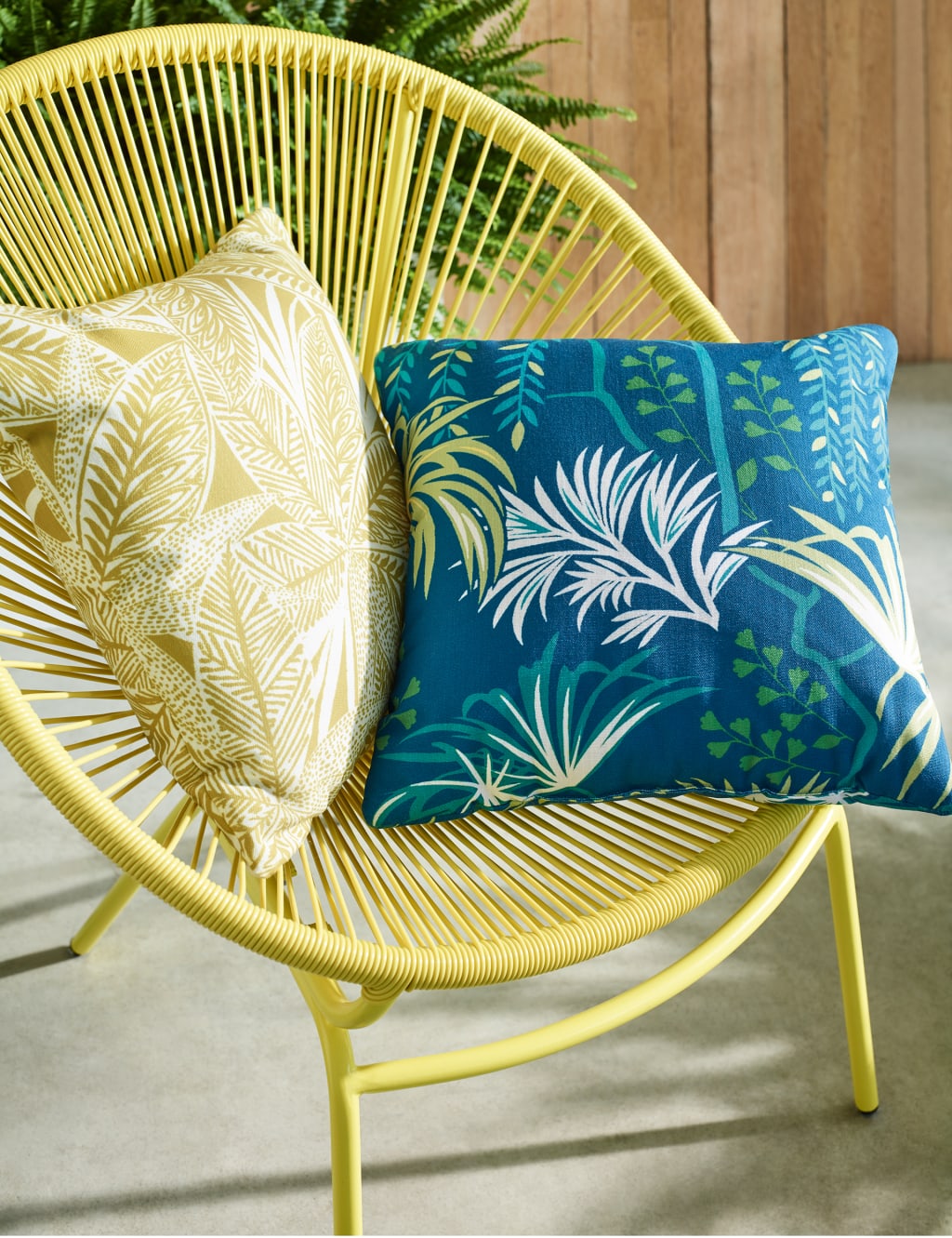Set of 2 Leaf Print Outdoor Cushions