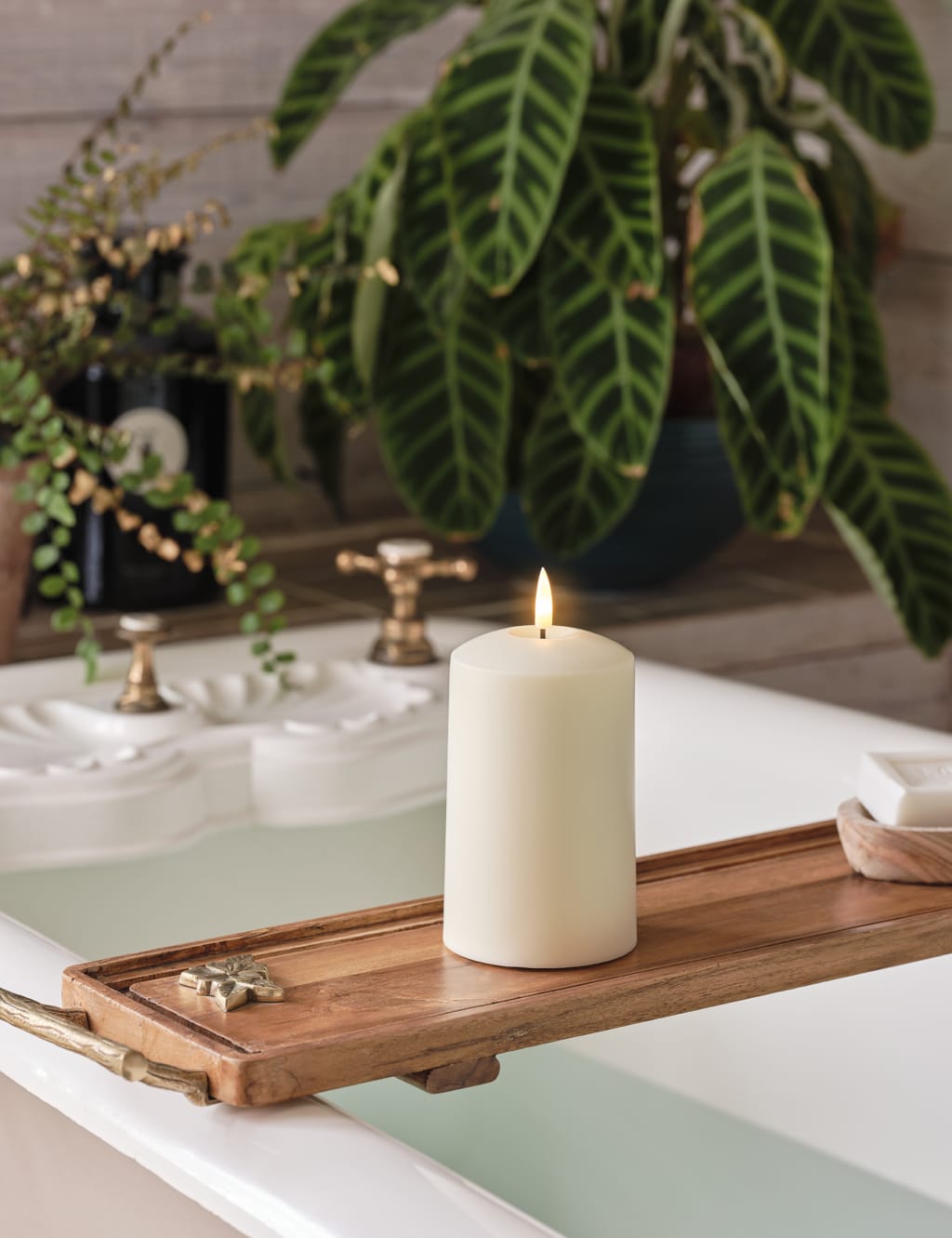 TruGlow® Air Portable Candle Diffuser 4 of 8