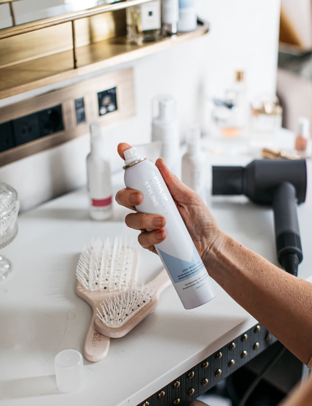 One More Day Refreshing Dry Shampoo 200ml 4 of 5