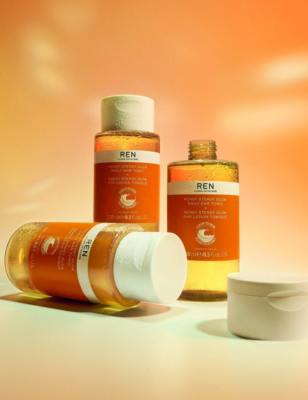Supersize Ready Steady Glow Daily AHA Tonic 500ml 2 of 9