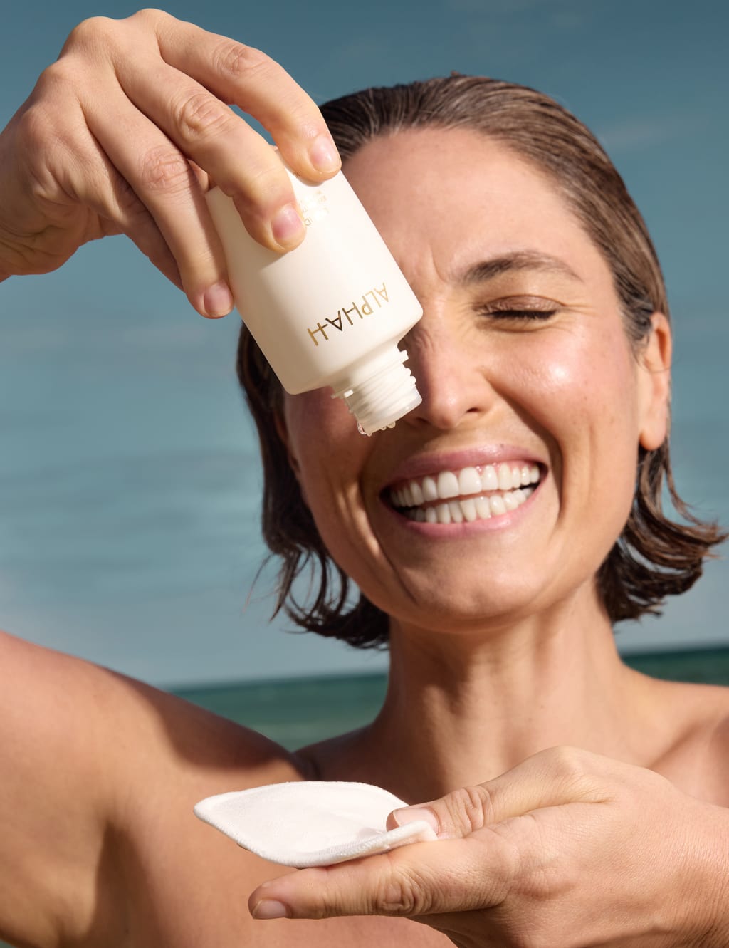 Liquid Gold Exfoliating Treatment with 5% Glycolic Acid 100ml 4 of 7