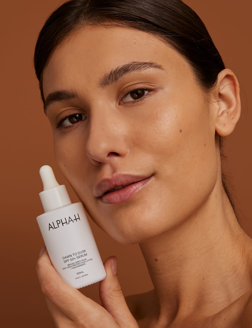 Dawn to Dusk SPF50+ Serum 50ml 6 of 7