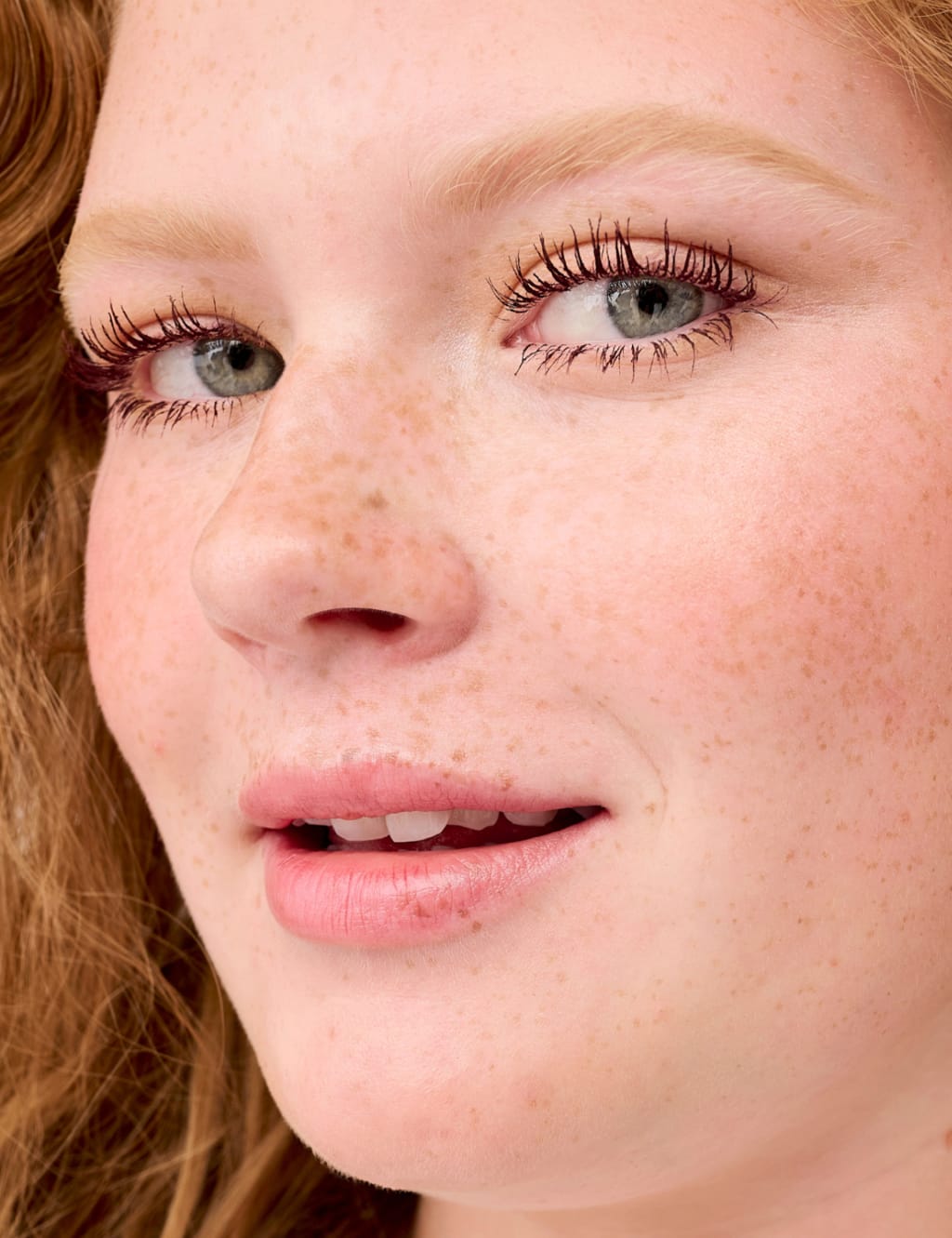 BADgal BANG! Volumising Mascara Wild Plum 8.5g 5 of 6