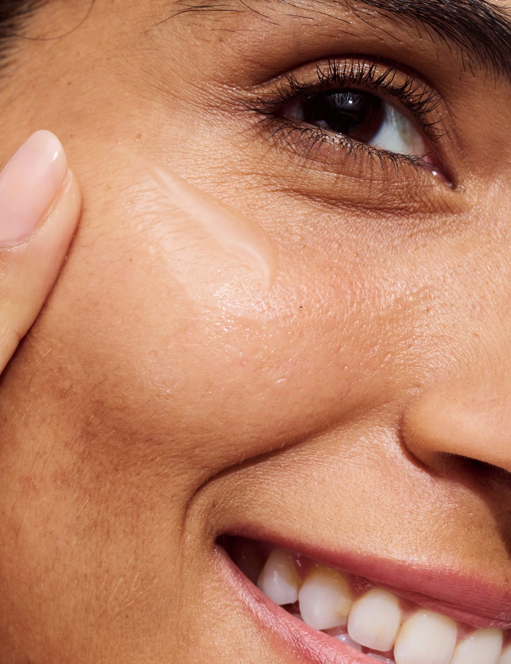 Even Better Clinical™ Dark Spot Clearing Serum 50ml 6 of 7