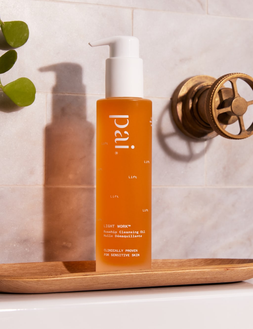 Light Work Cleansing Oil 100ml 3 of 7