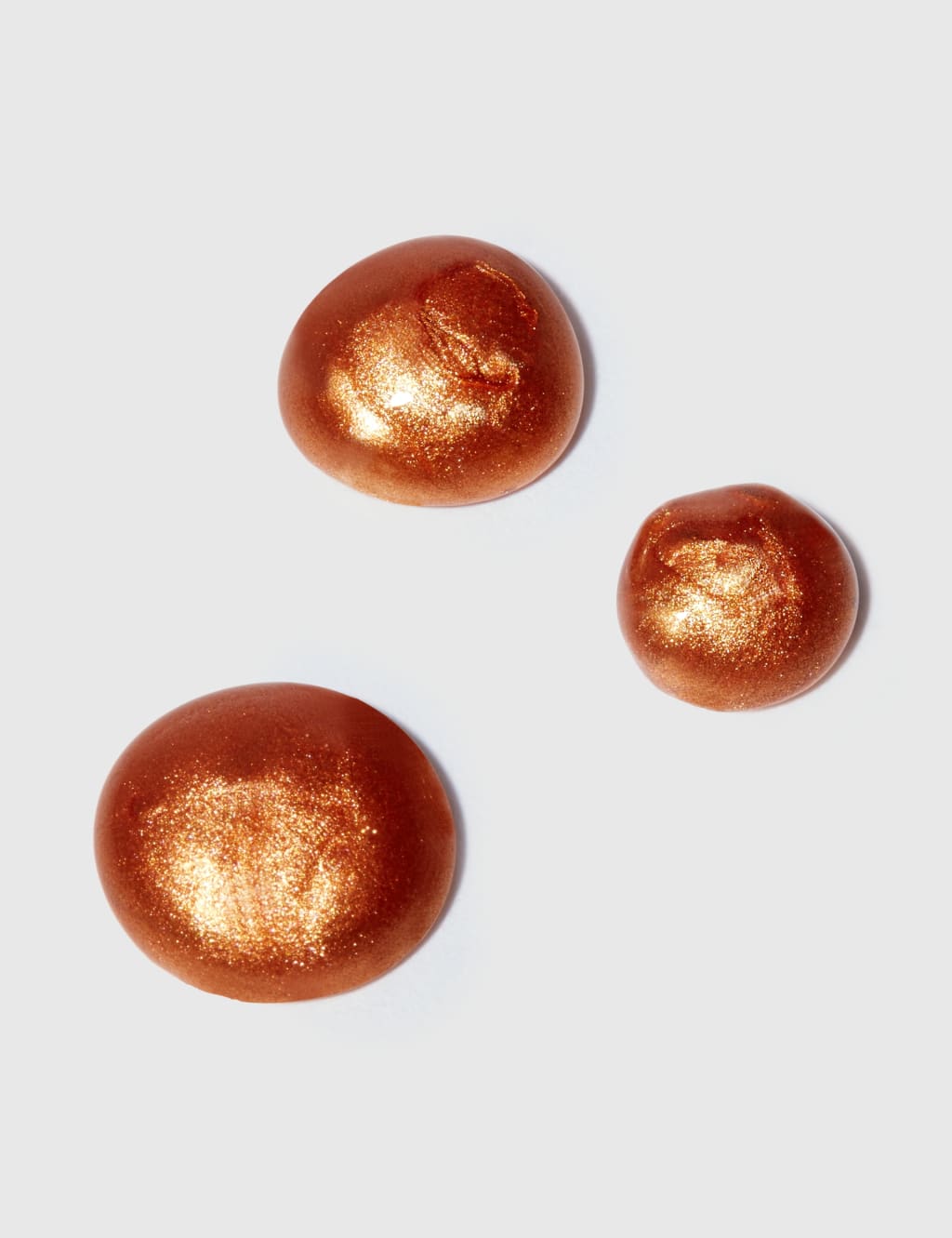 The Impossible Glow Bronzing Drops 10ml 2 of 7