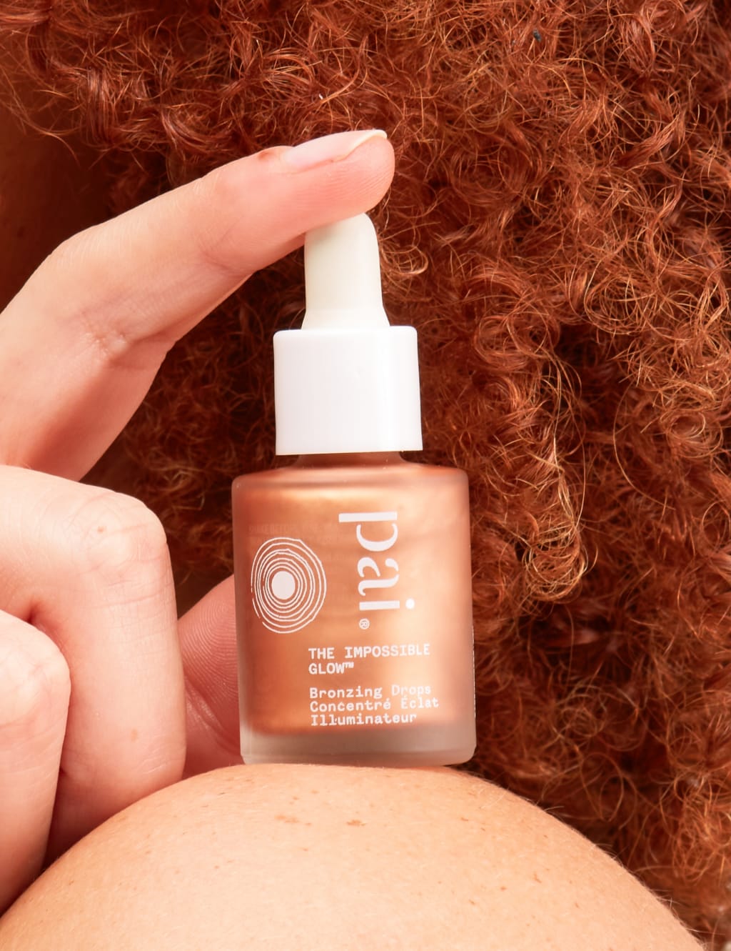 The Impossible Glow Bronzing Drops 10ml 3 of 7