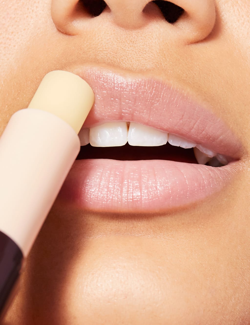 Reve de Miel Lip Moisturising Stick with Honey & Sunflower 4g 3 of 9