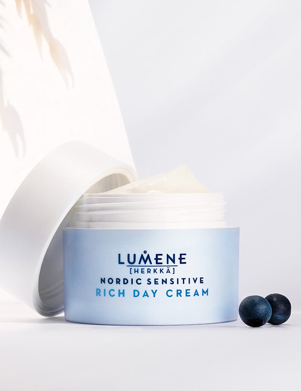 Lumene Nordic Sensitive [HERKKÄ] Rich Day Cream 50ml 4 of 7