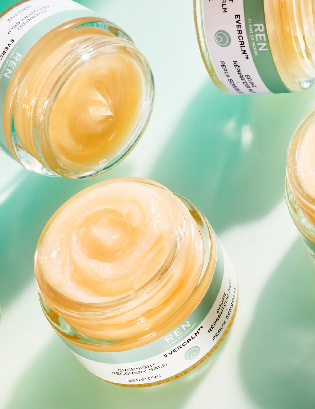 Evercalm™ Overnight Recovery Balm 30ml 7 of 9