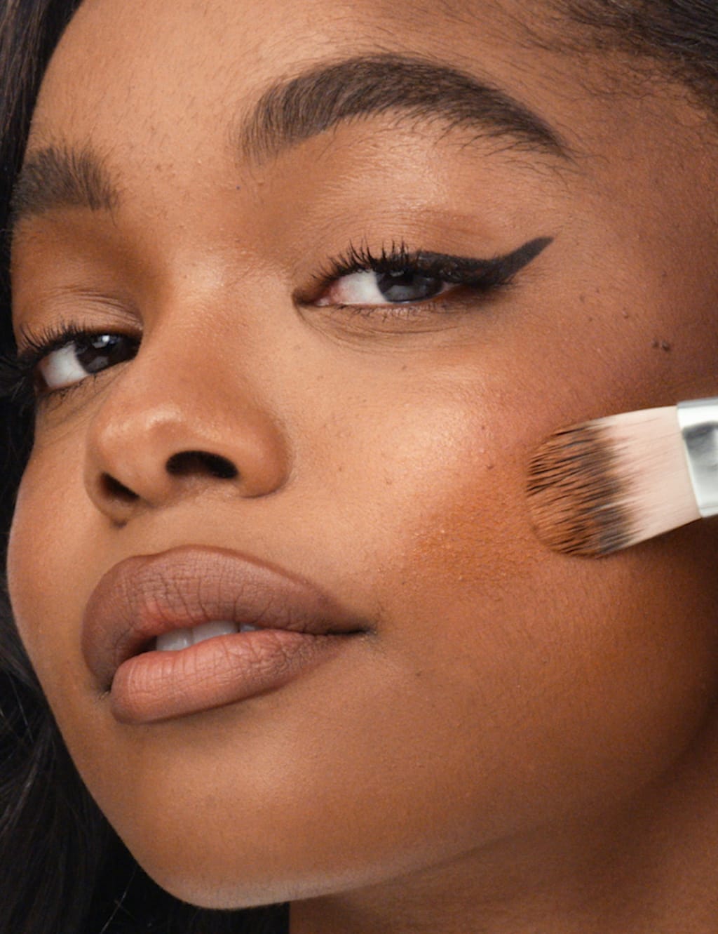 Foundation Brush 3 of 4