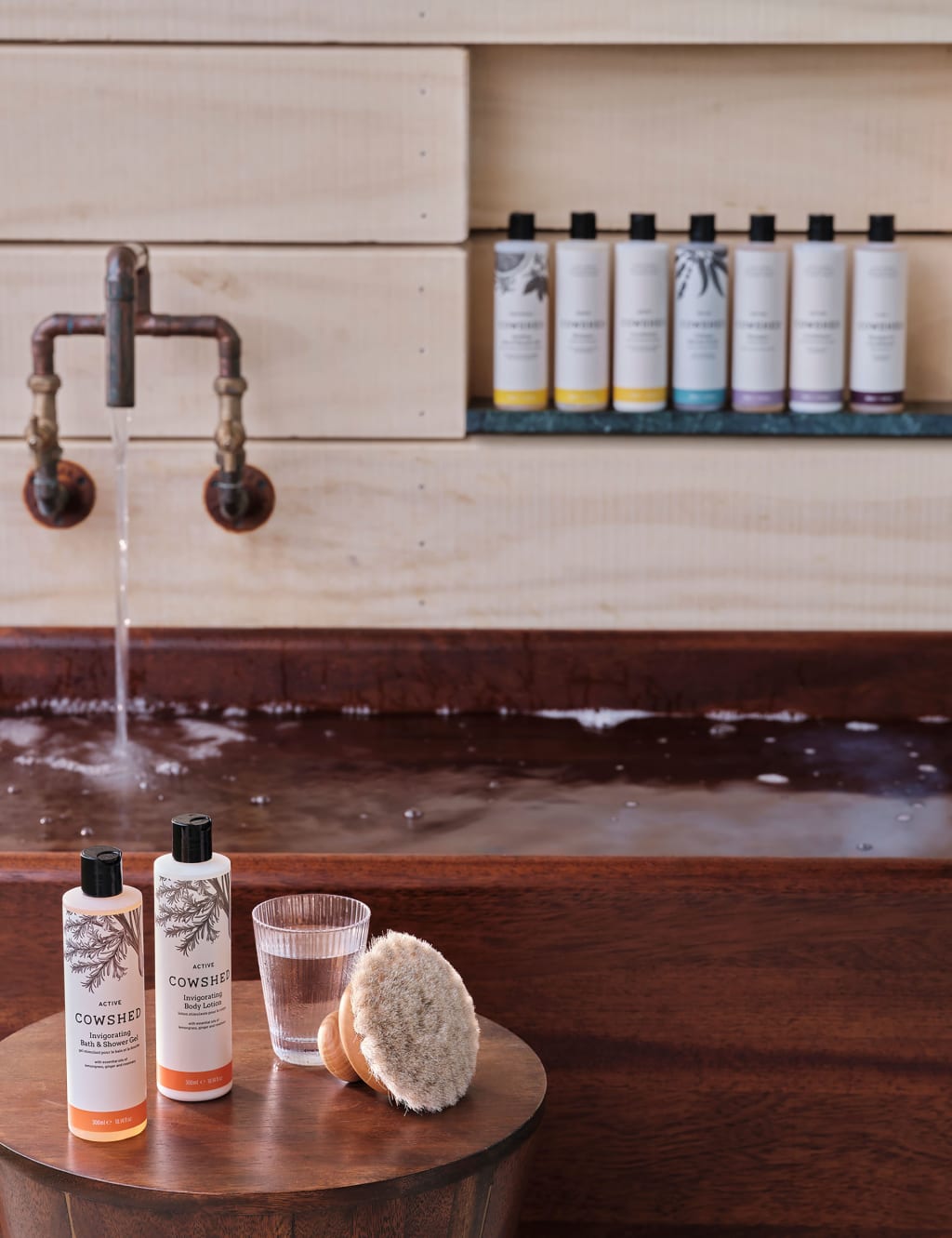 Active Bath & Shower Gel 300ml 3 of 3