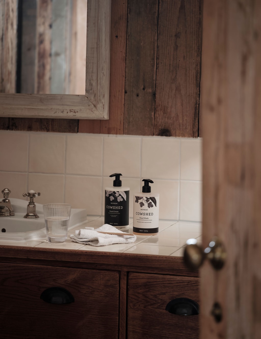 Refresh Hand Cream 500ml 2 of 2