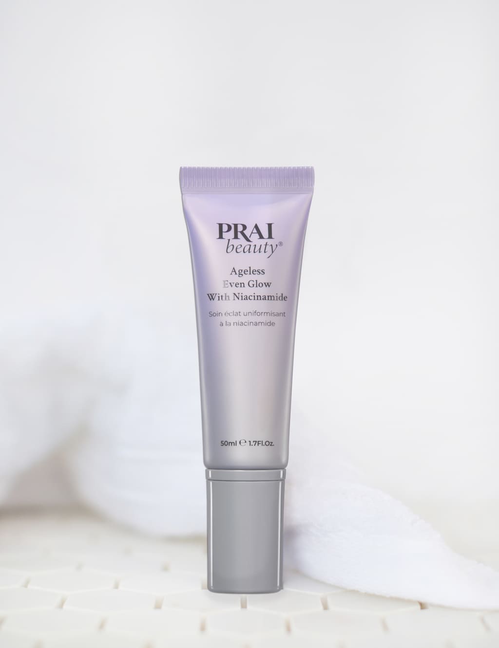 Ageless Even Glow with Niacinamide 50ml 2 of 3