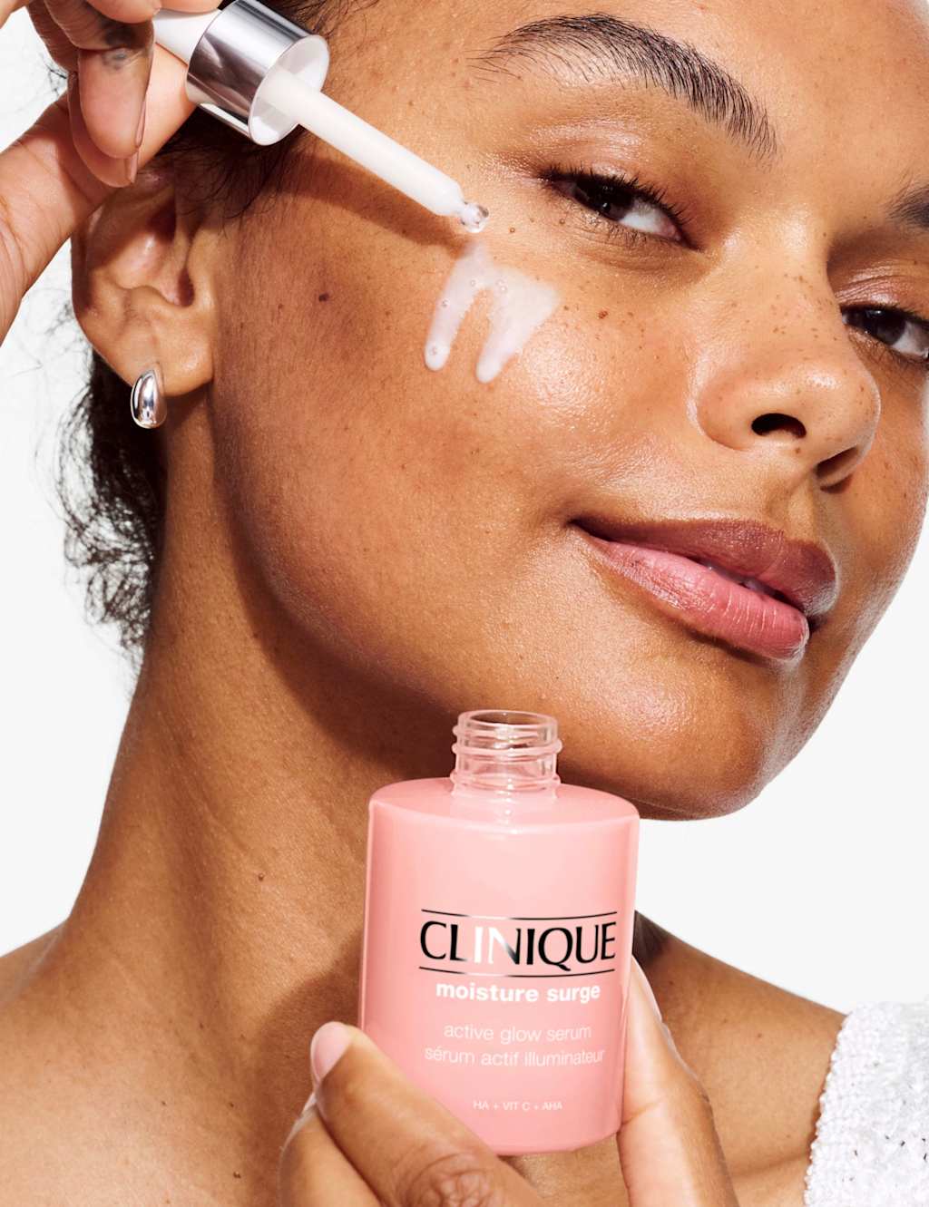 Moisture Surge™ Active Glow Serum 30ml 7 of 8