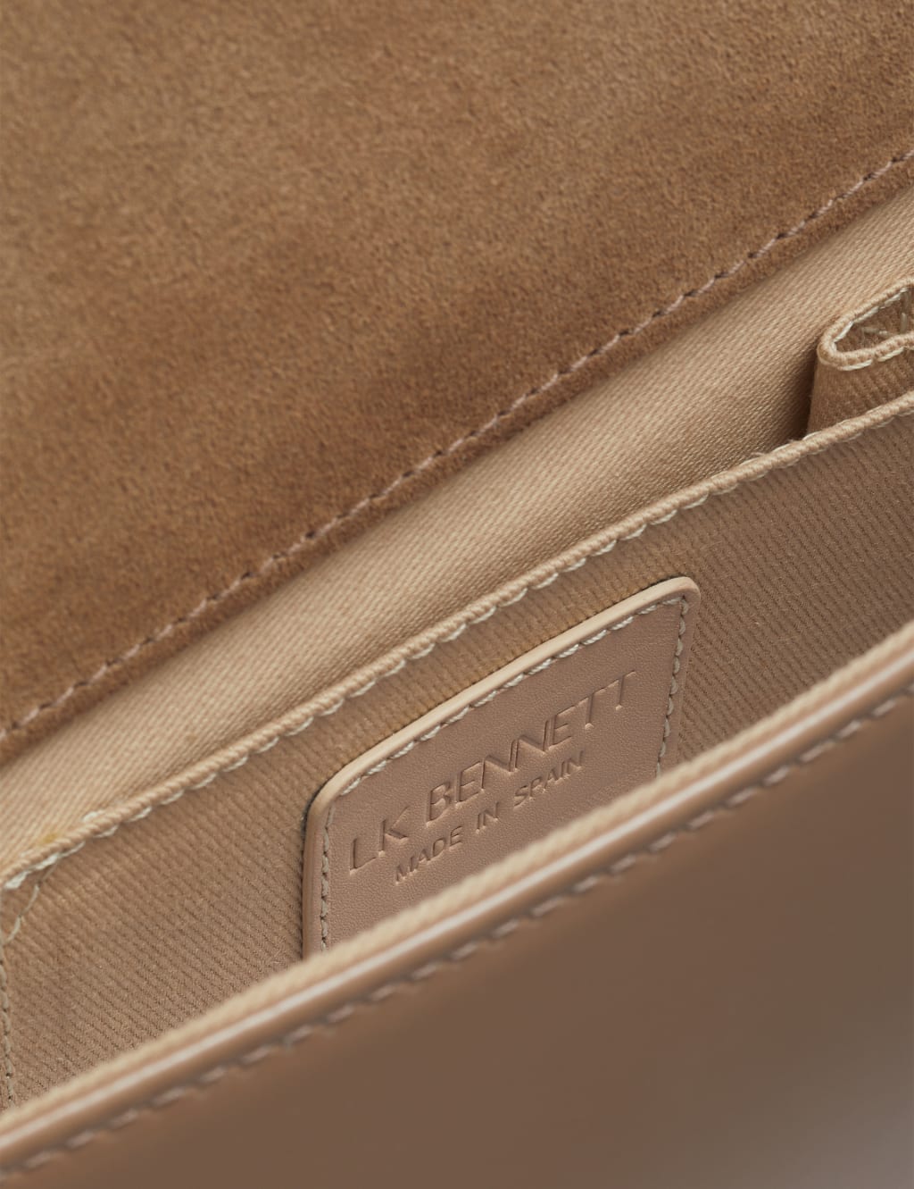Leather Patent Finish Chain Strap Clutch Bag 2 of 4