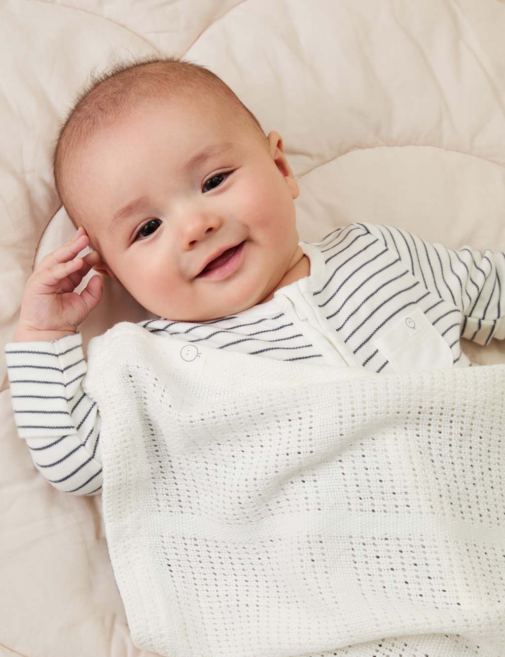 Cotton Blend Cellular Blanket 1 of 4