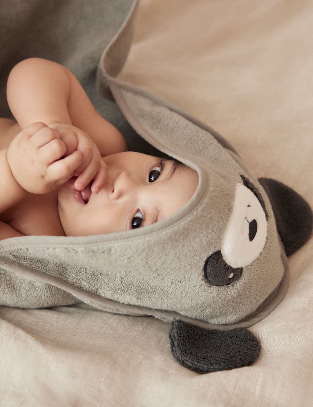 Pure Cotton Panda Hooded Baby Towel 2 of 5