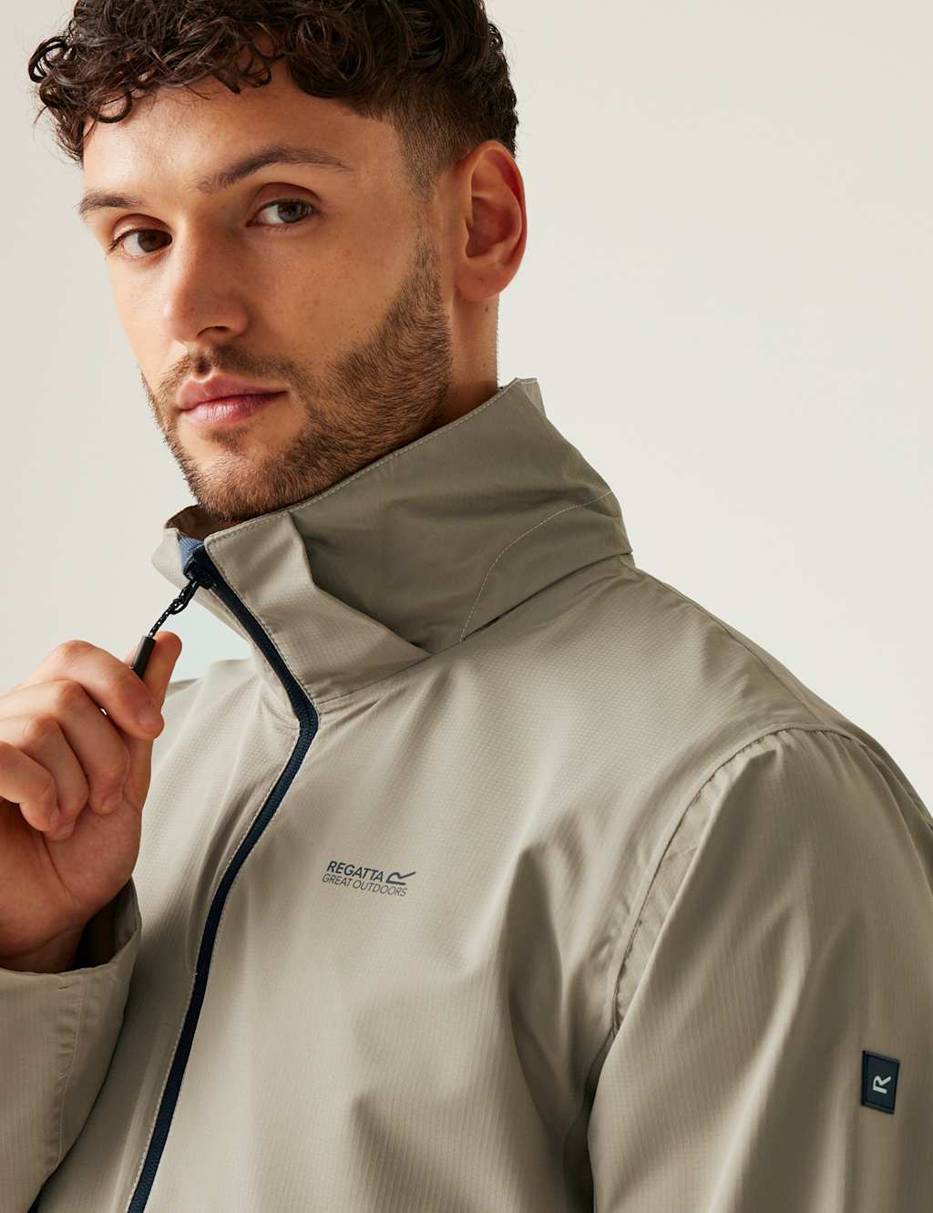 Oakhowe Hooded Waterproof Raincoat 4 of 9