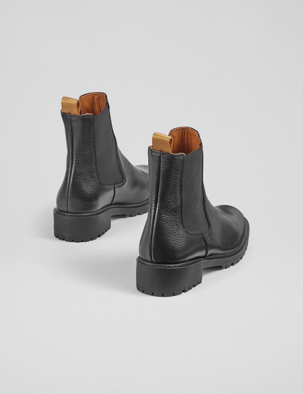 Cleated chelsea ankle boots outlet