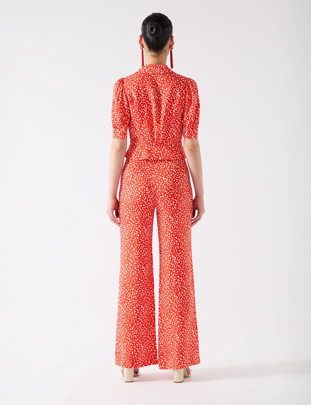 Crepe Printed Collared Waisted Blouse 3 of 4