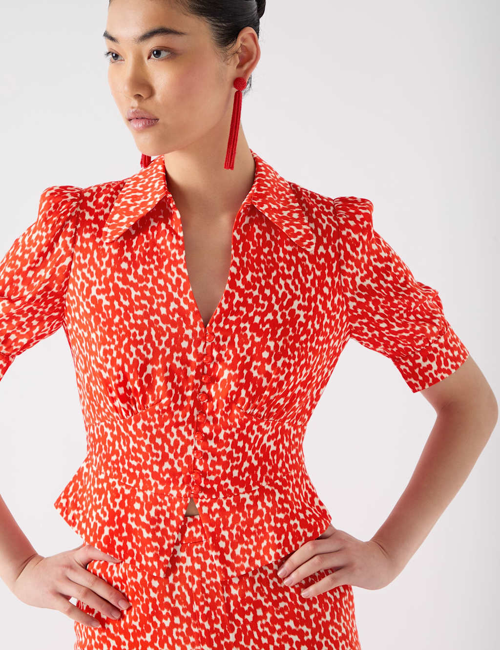 Crepe Printed Collared Waisted Blouse 4 of 4