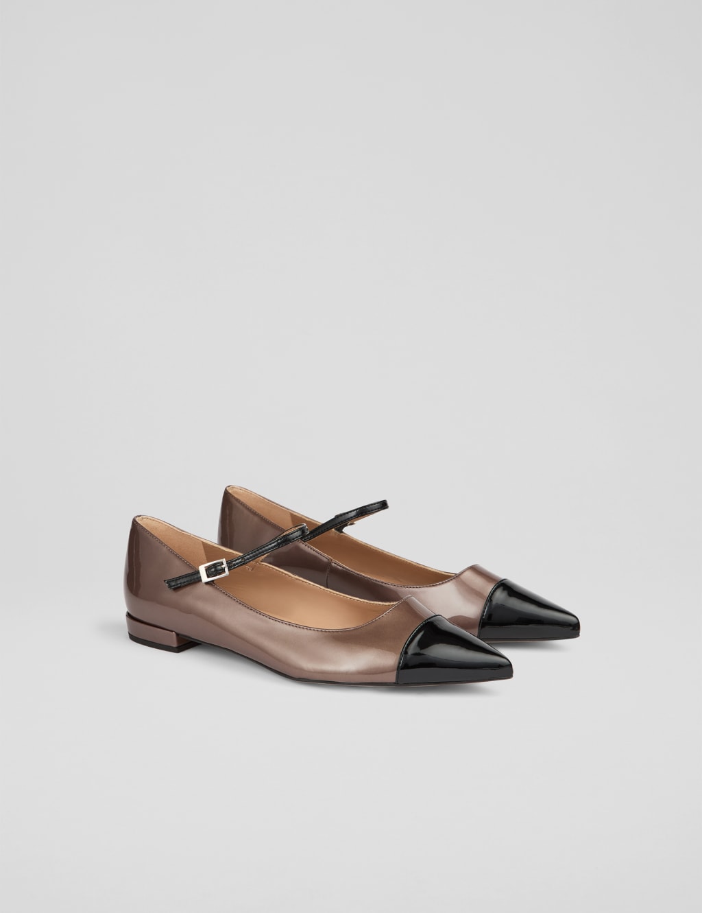 Leather Patent Flat Pointed Pumps 2 of 4