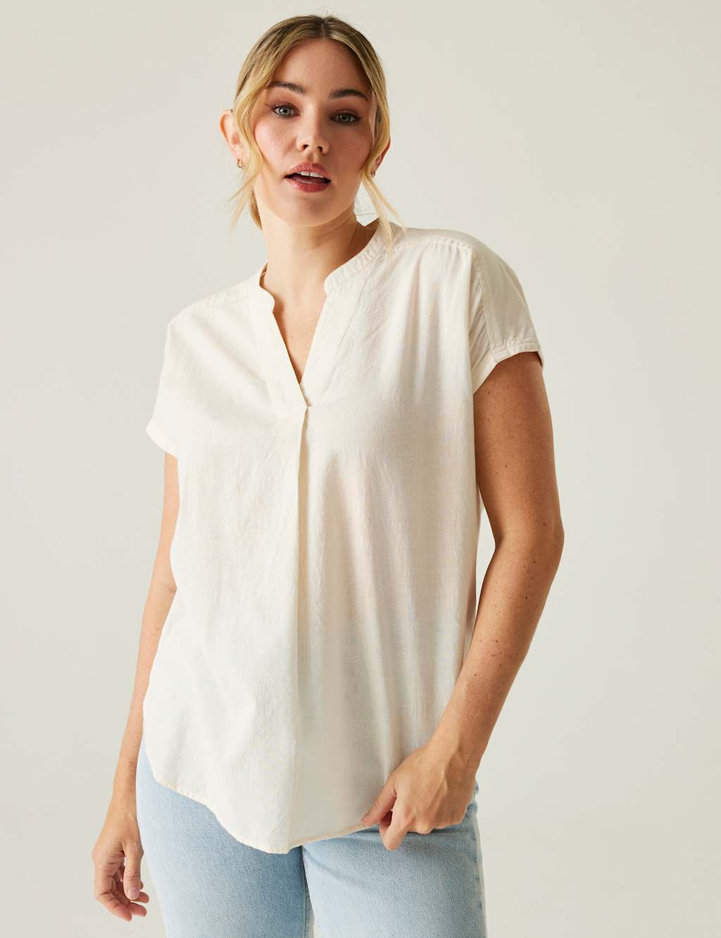 Rianne Cotton Rich V-Neck Shirt with Linen 5 of 7