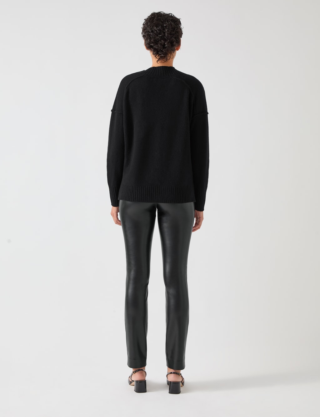 Merino Wool Blend V-Neck Split Hem Jumper 3 of 4