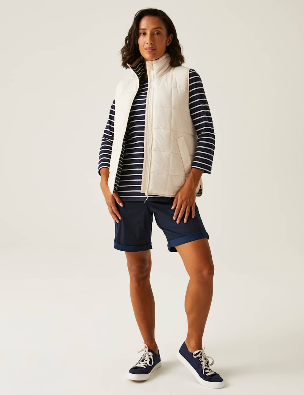Courcelle II Quilted Padded Zip Up Gilet 4 of 9