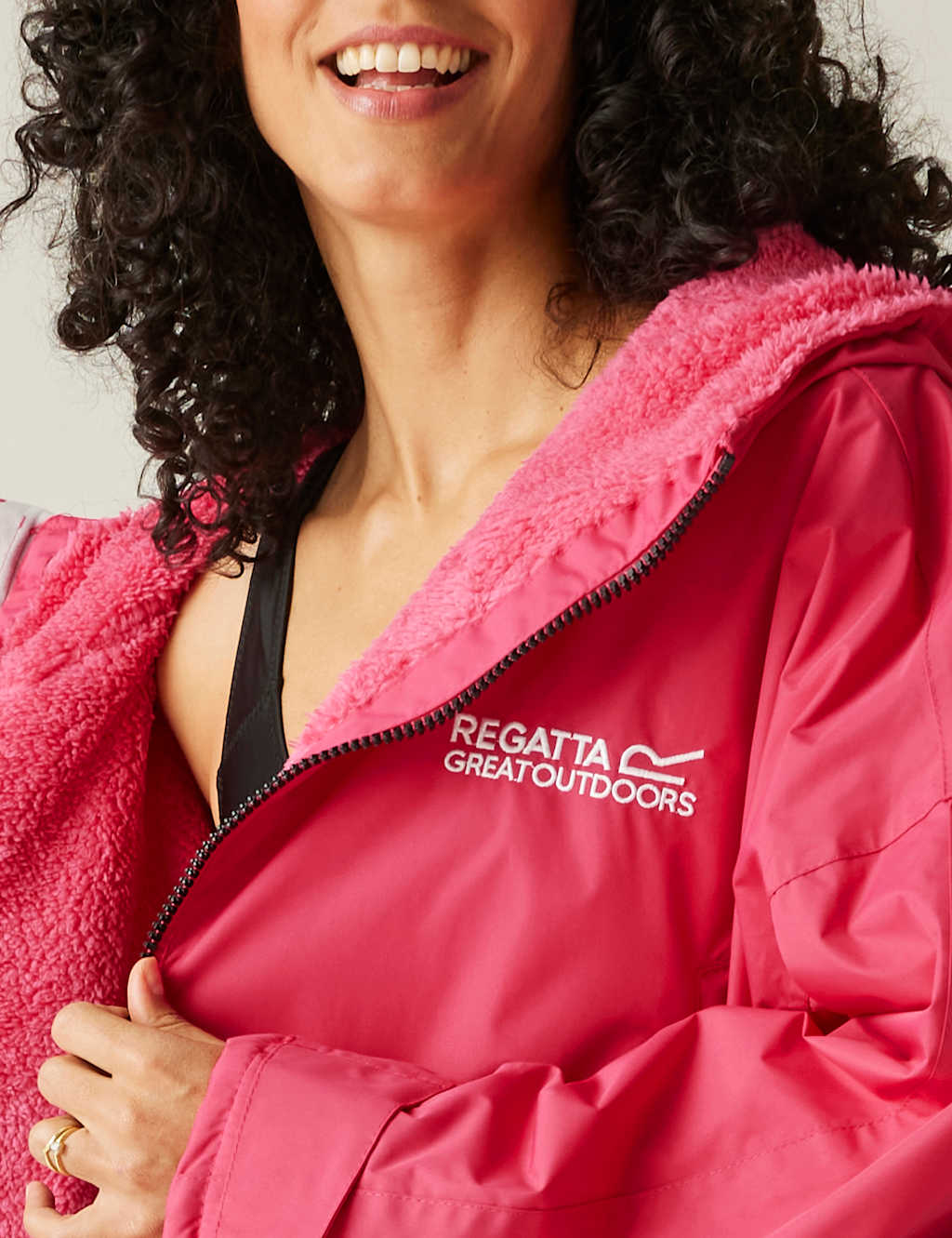 Waterproof Hooded Borg Lined Changing Robe 5 of 12
