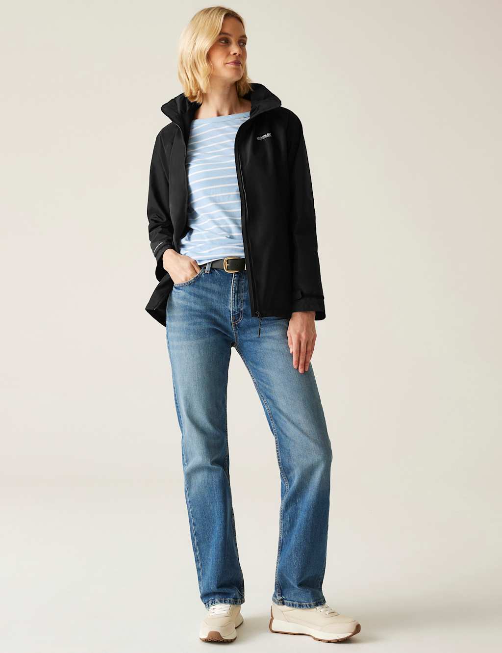 Daysha II Hooded Rain Jacket 4 of 9