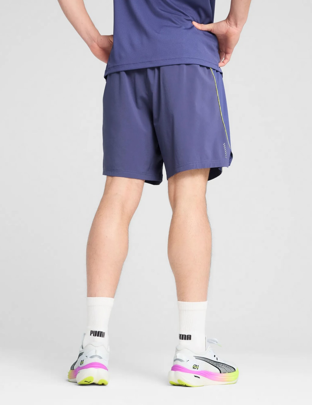 Run Velocity 7 Elasticated Waist Shorts 4 of 6