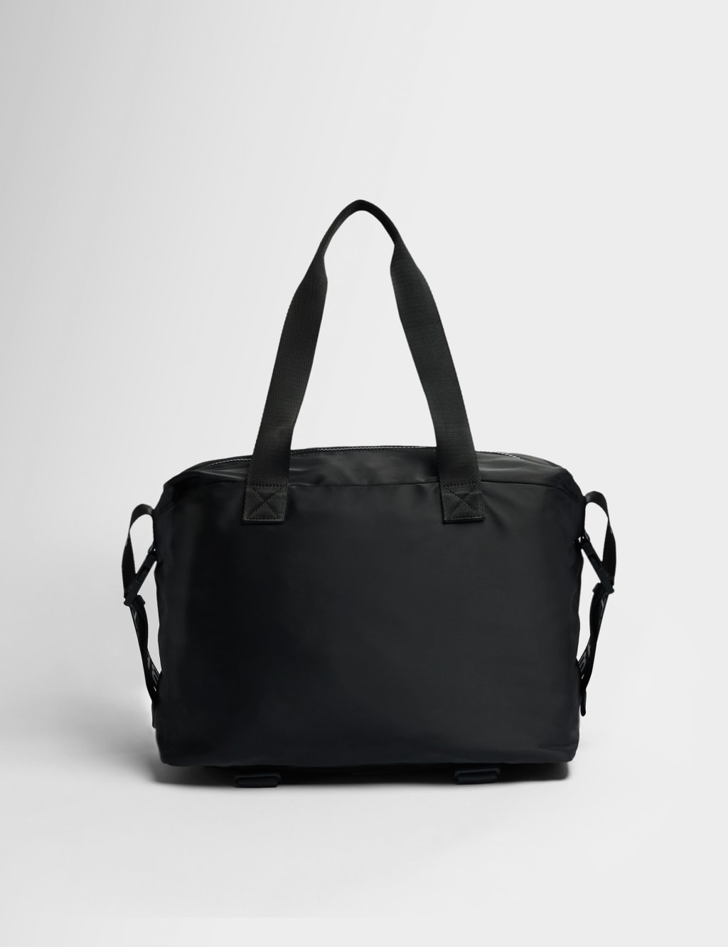 Strive Nylon Water Resistant Gym Bag 2 of 13