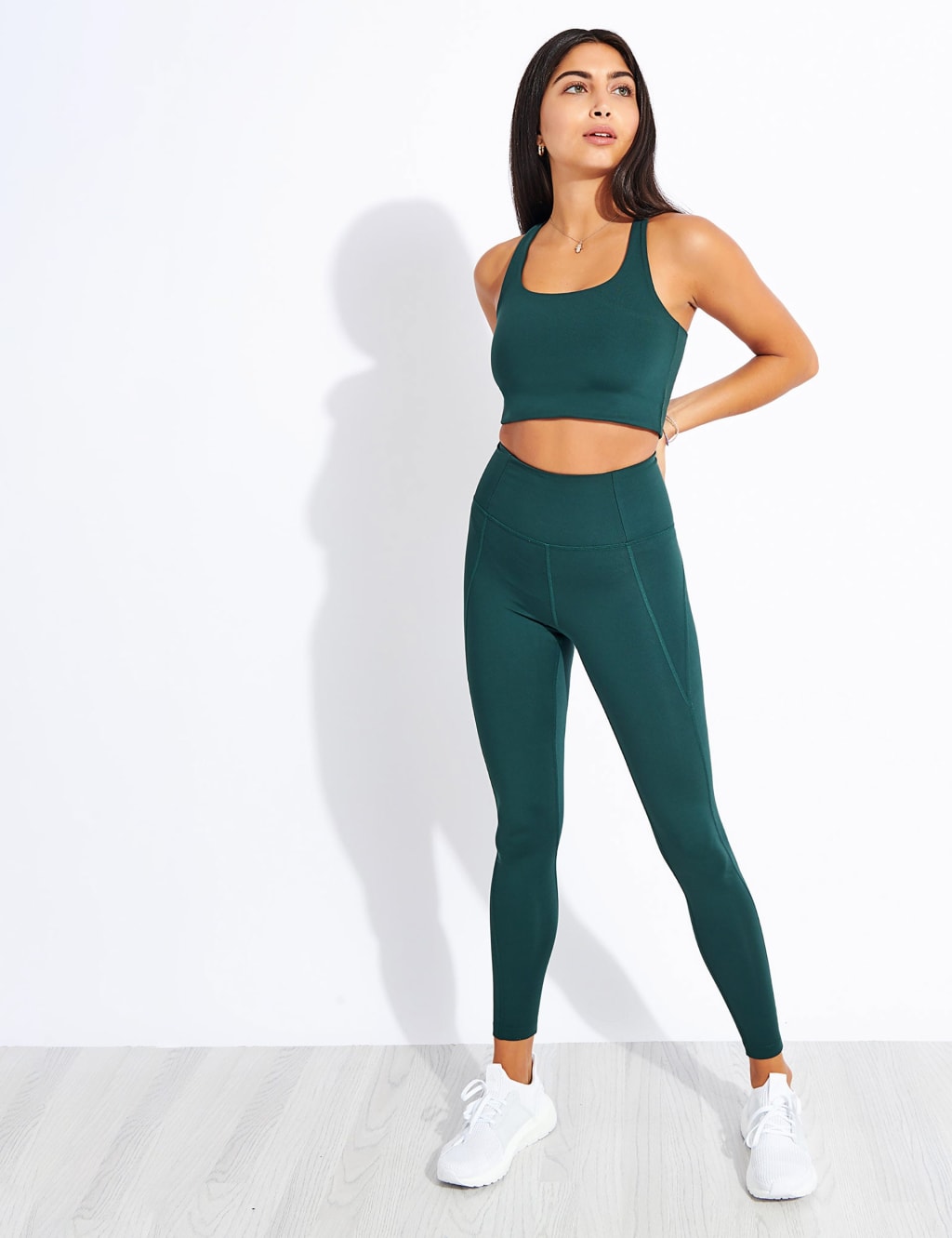 Paloma Medium Support Sports Bra 2 of 4