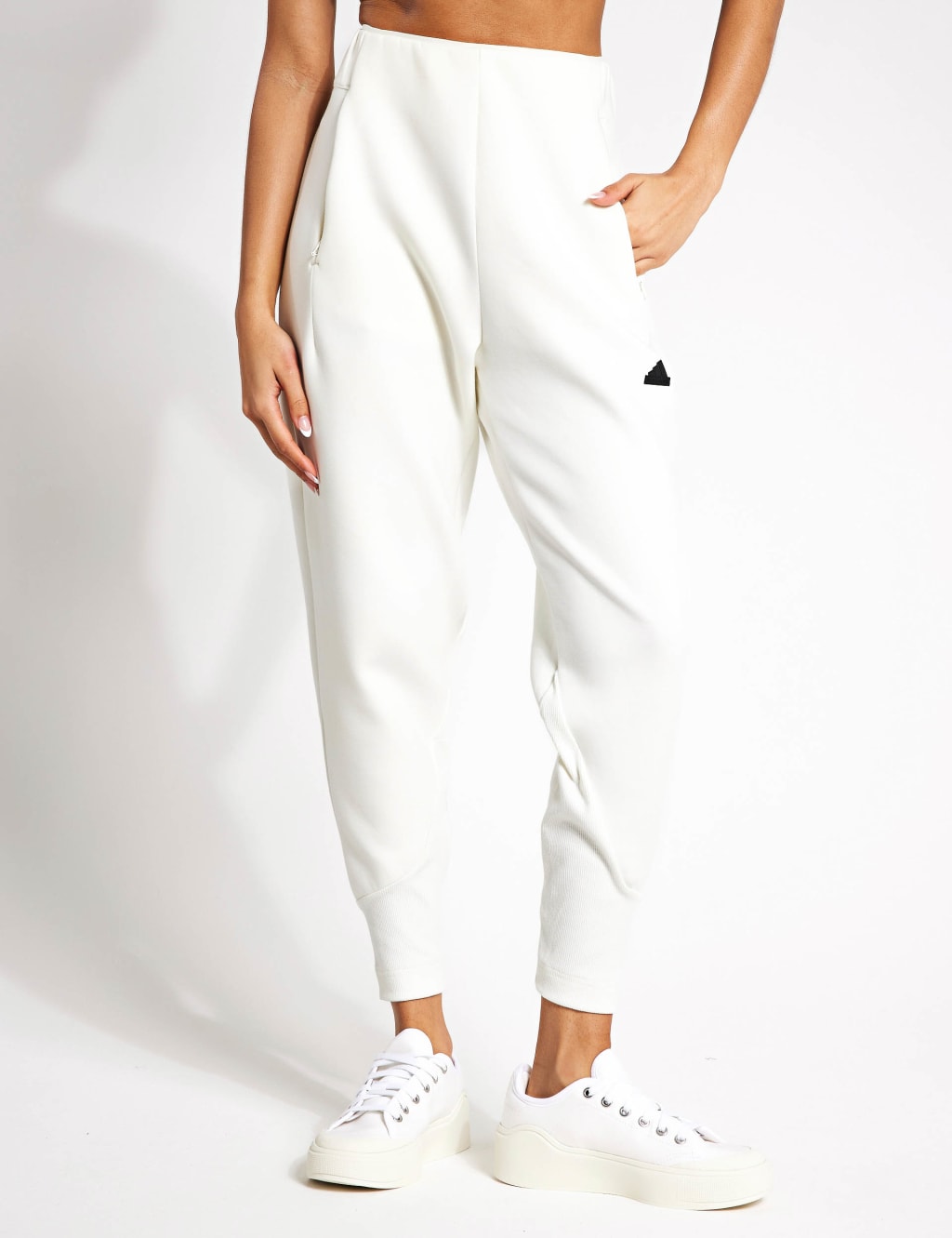 White skinny joggers 2025