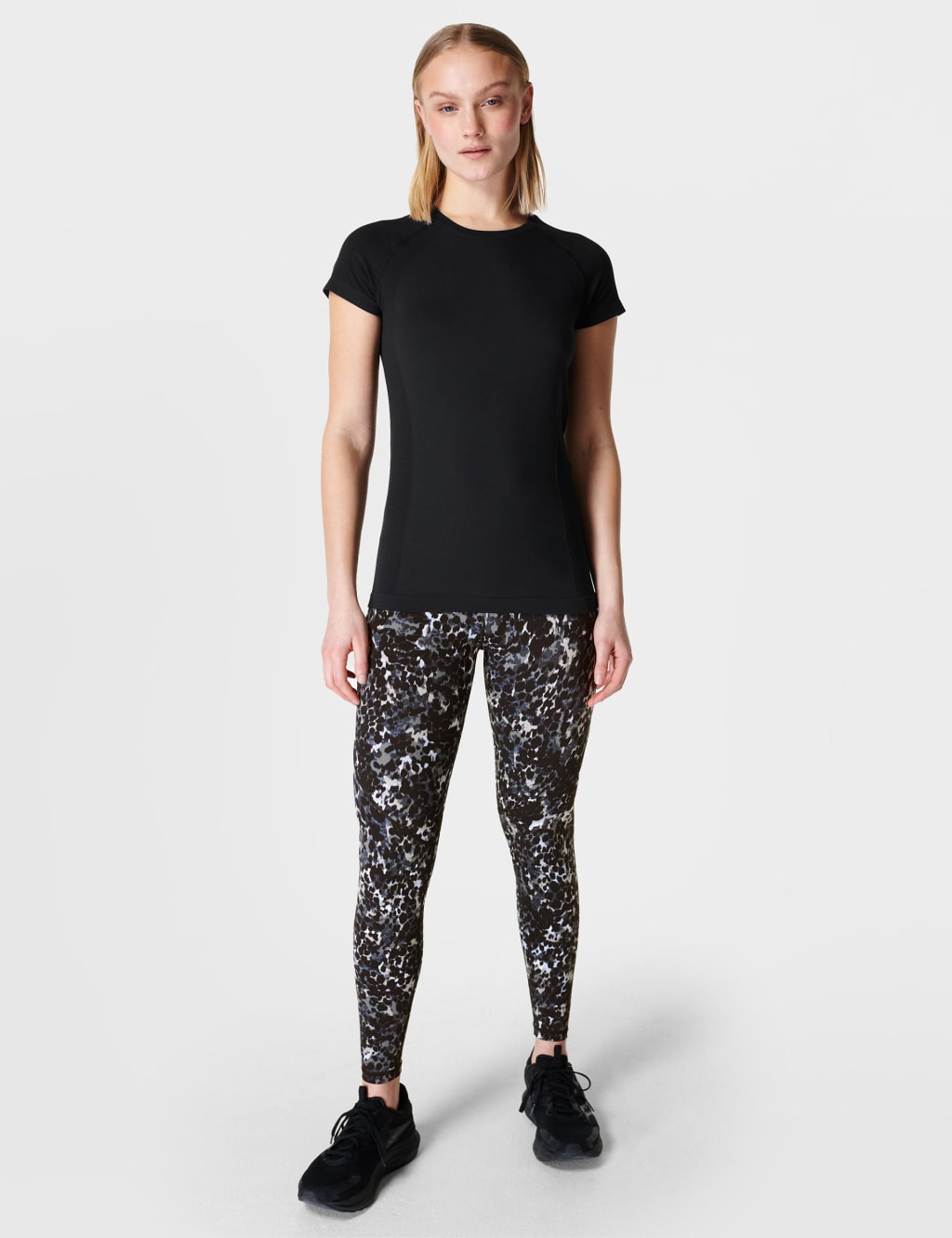 Athlete Seamless Fitted T-Shirt 3 of 4