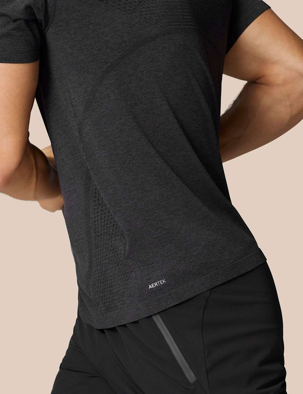Seam Free Crew Neck Sports T-Shirt 2 of 6
