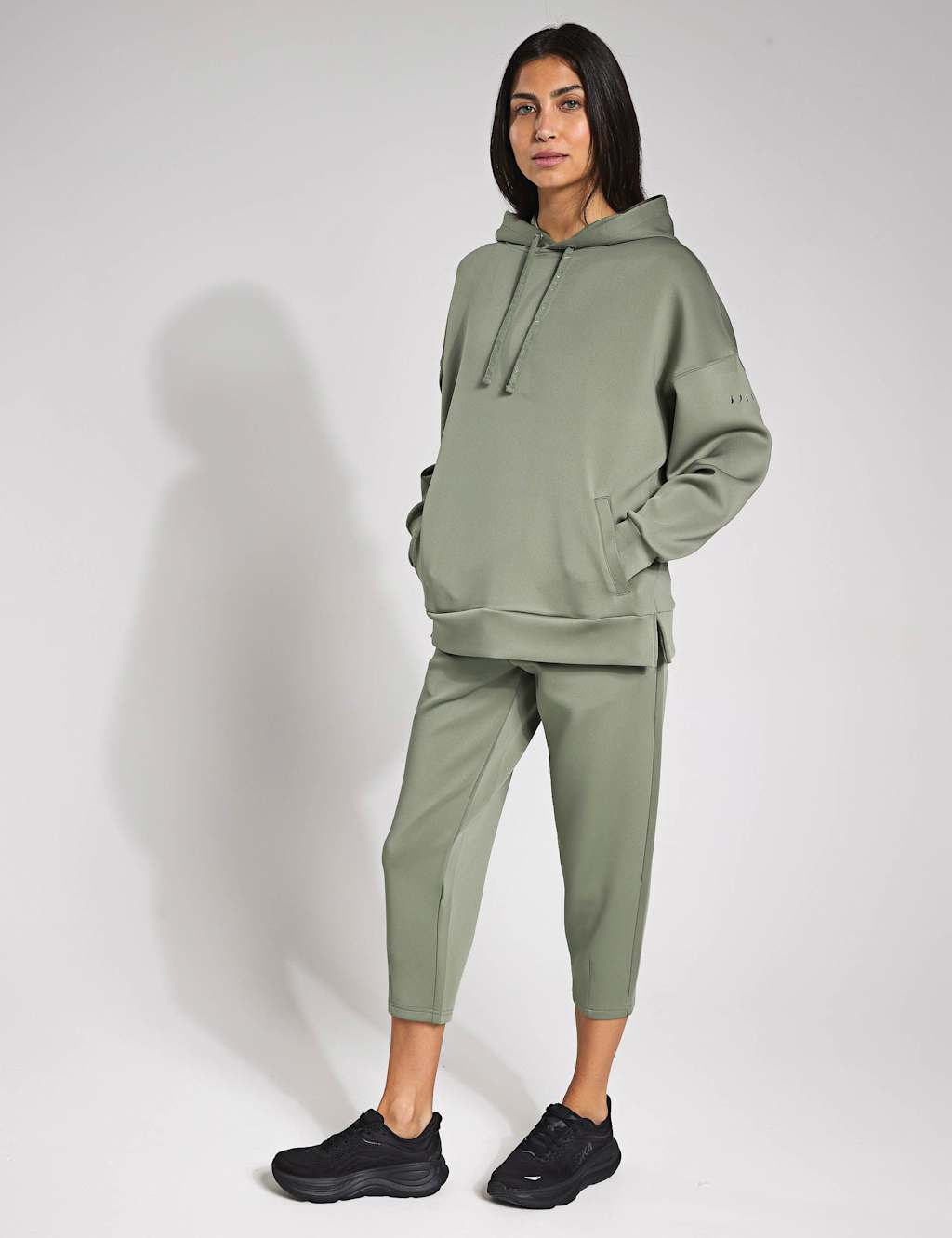 Isolde Relaxed Cropped Joggers 3 of 4